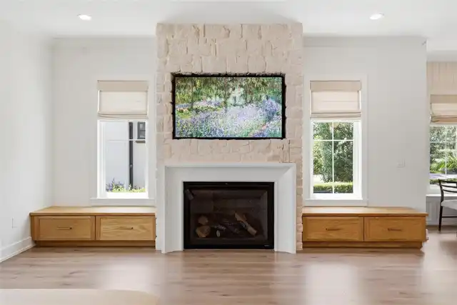 Listing Photo 9