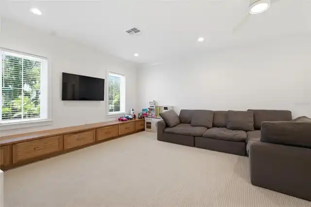 Listing Photo 45