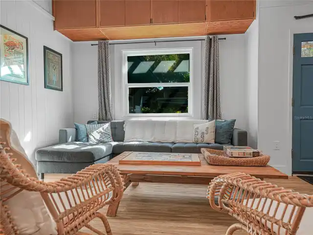 Listing Photo 17
