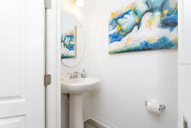 Listing Photo 12