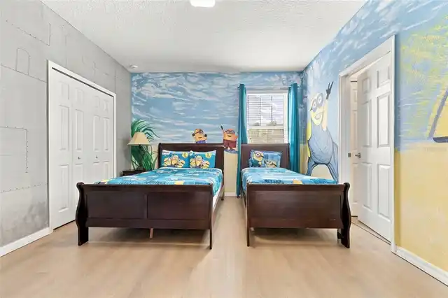Listing Photo 17