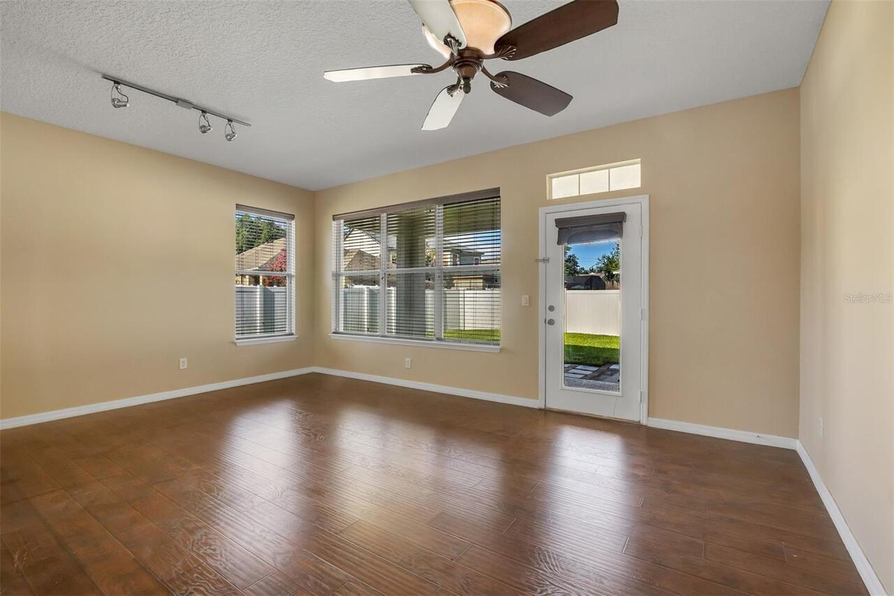 Listing Photo 15