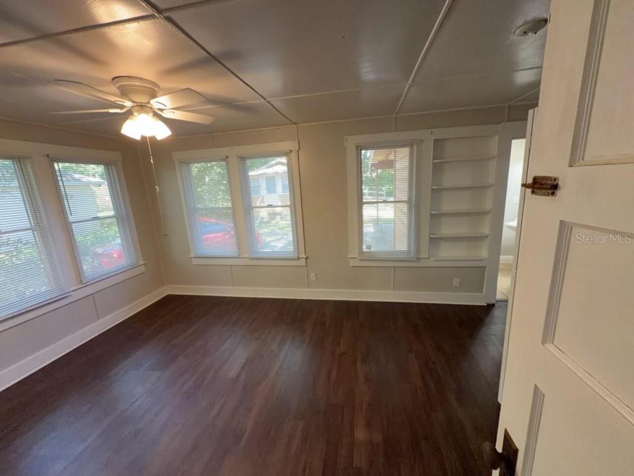 Listing Photo 9