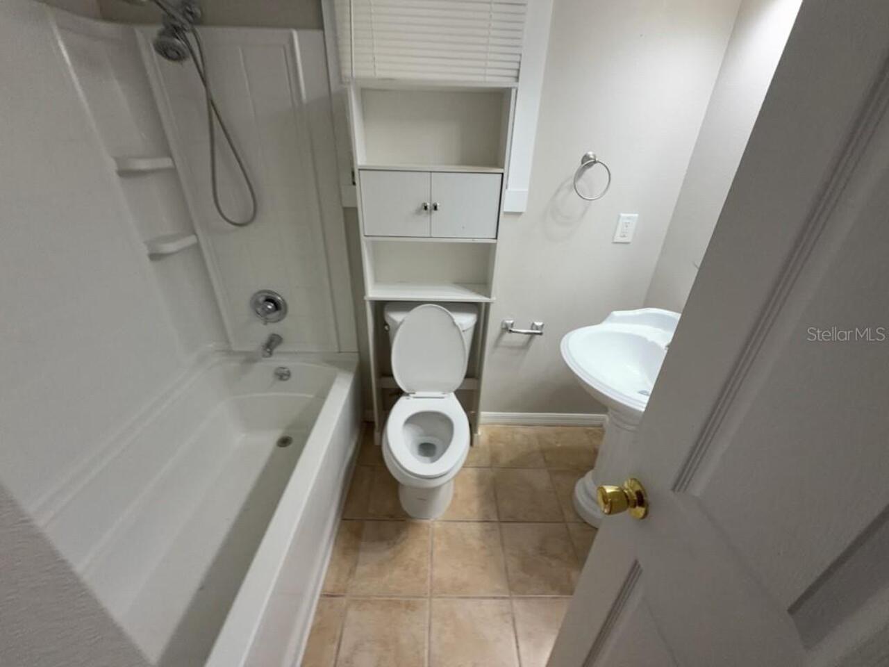 Listing Photo 11