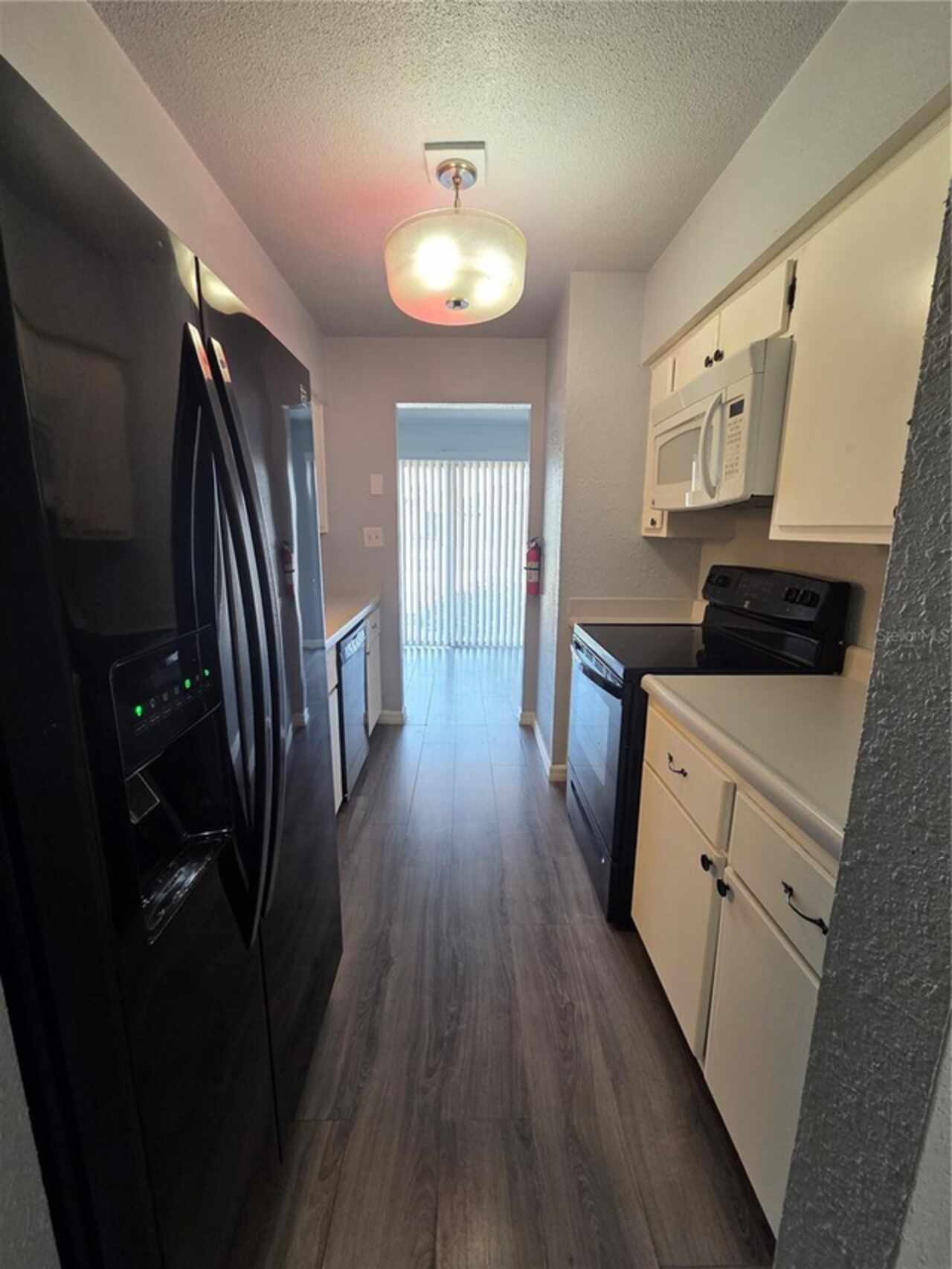 Listing Photo 9
