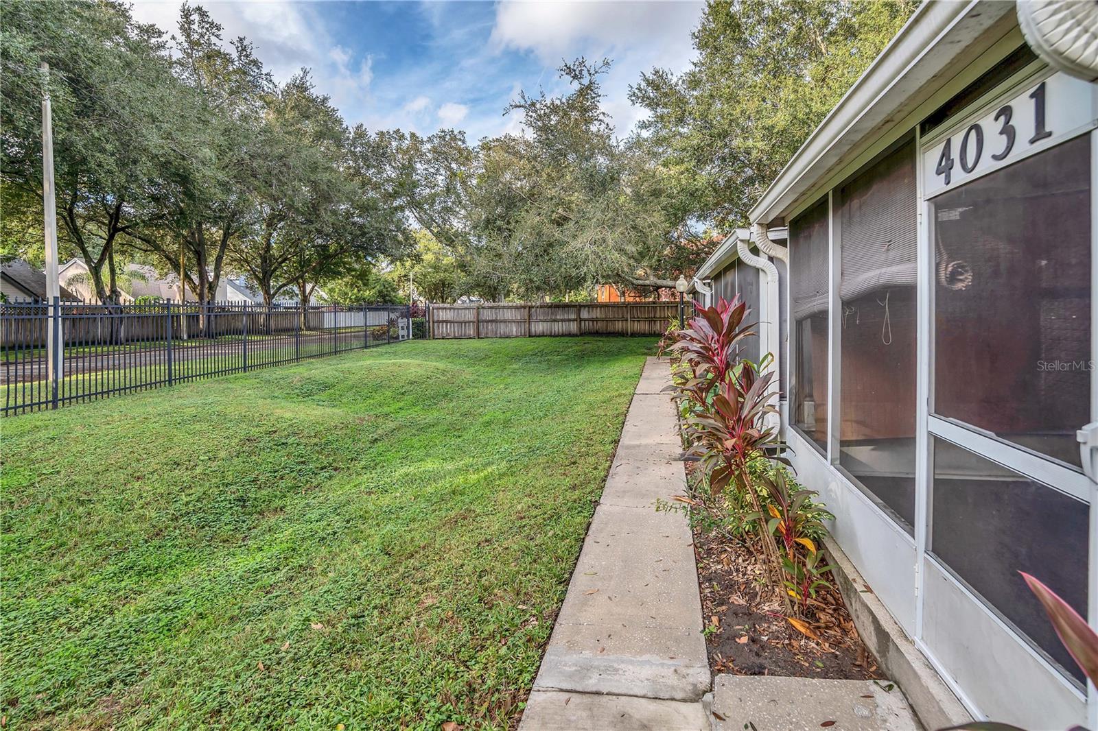 Listing Photo 11