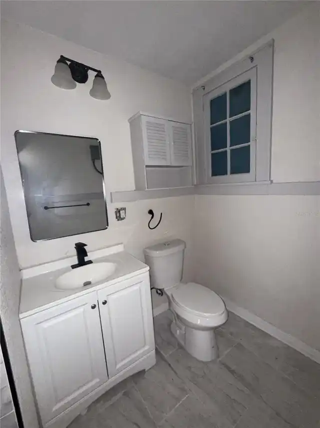 Listing Photo 9