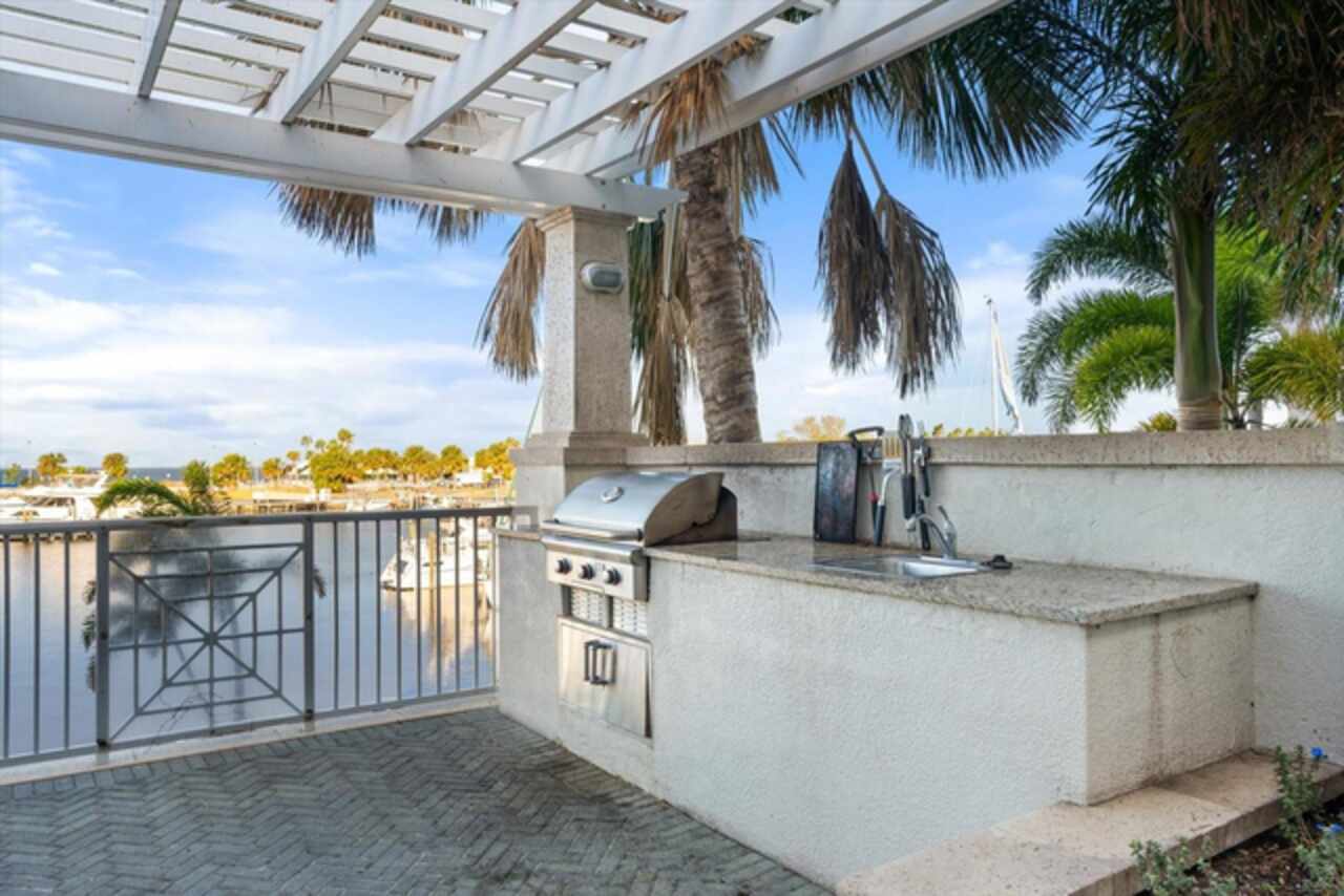 Listing Photo 17