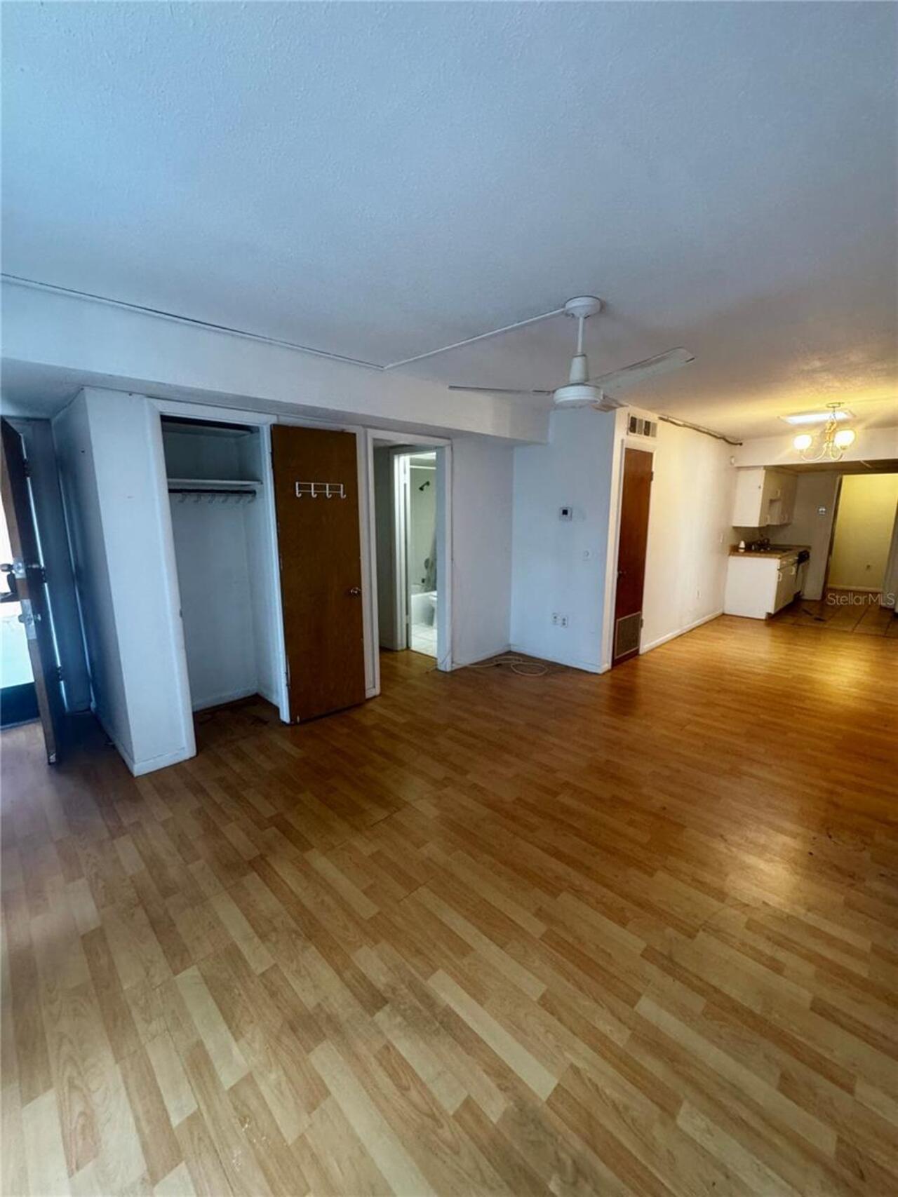 Listing Photo 12