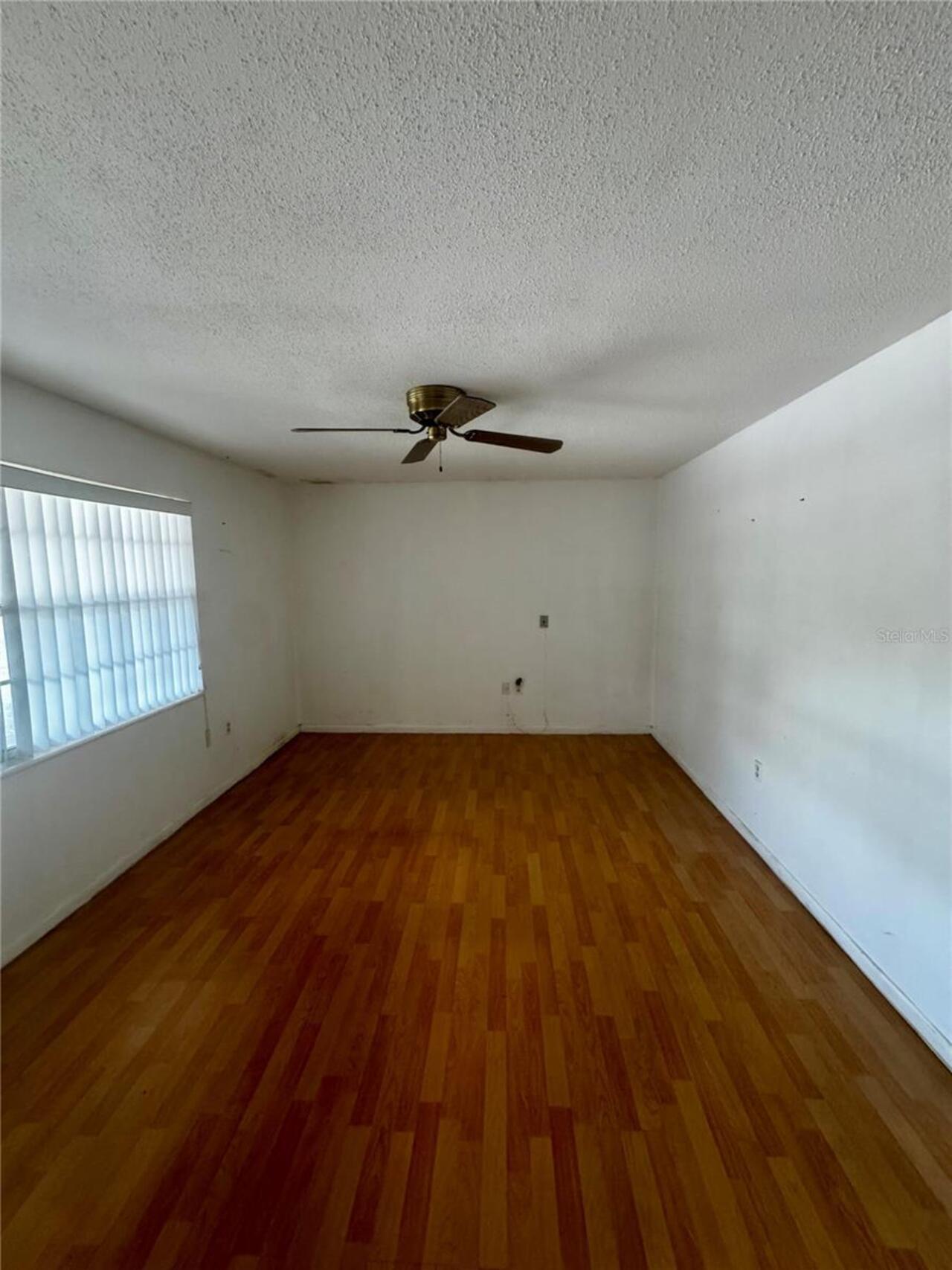 Listing Photo 14