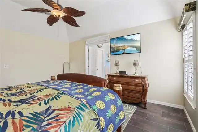Listing Photo 42