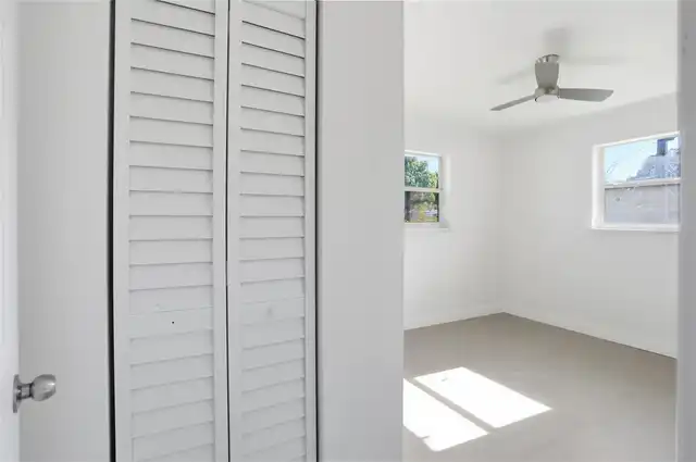 Listing Photo 10