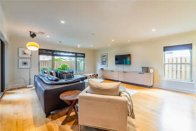 Listing Photo 15