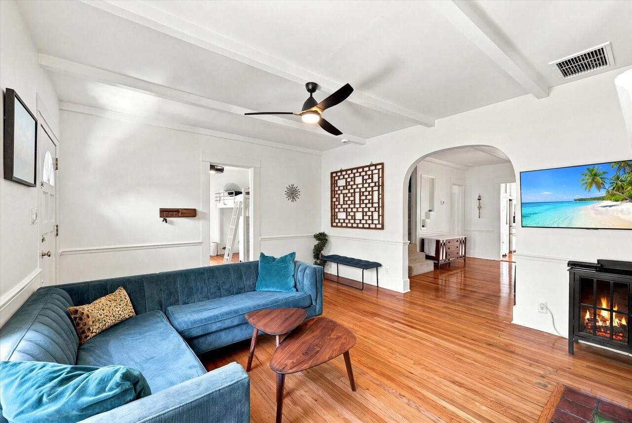 Listing Photo 10