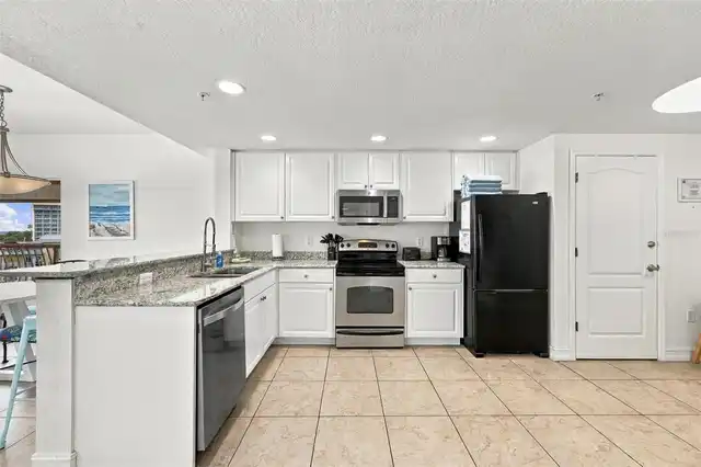 Listing Photo 14