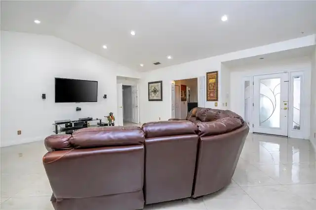 Listing Photo 26