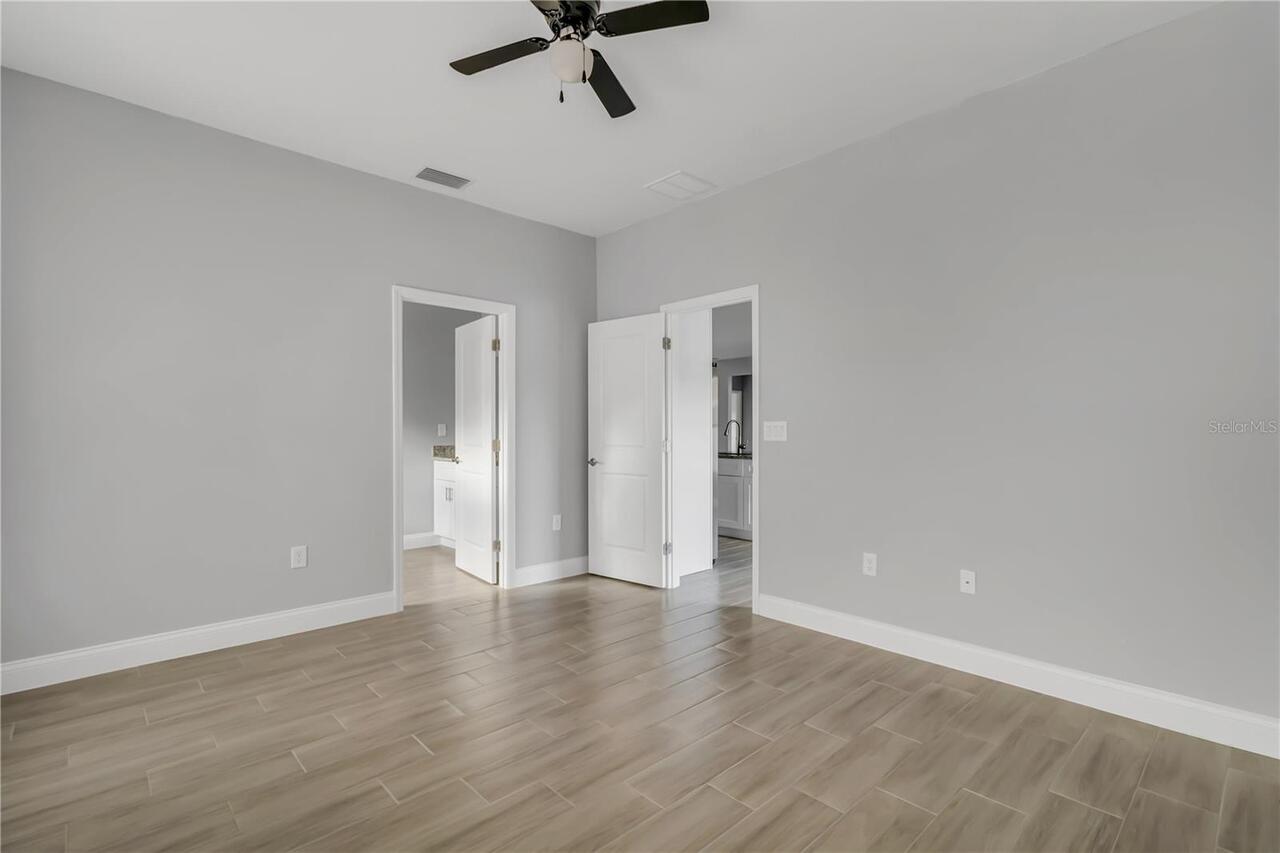 Listing Photo 23