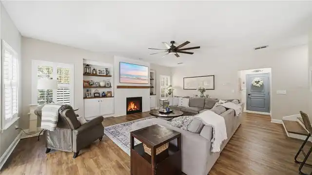 Listing Photo 23