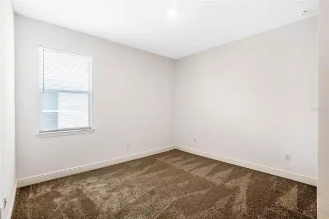 Listing Photo 24