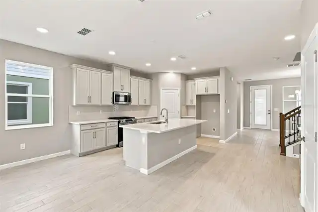 Listing Photo 7