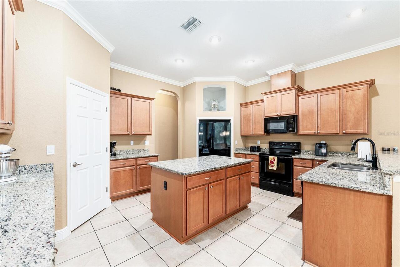 Listing Photo 15