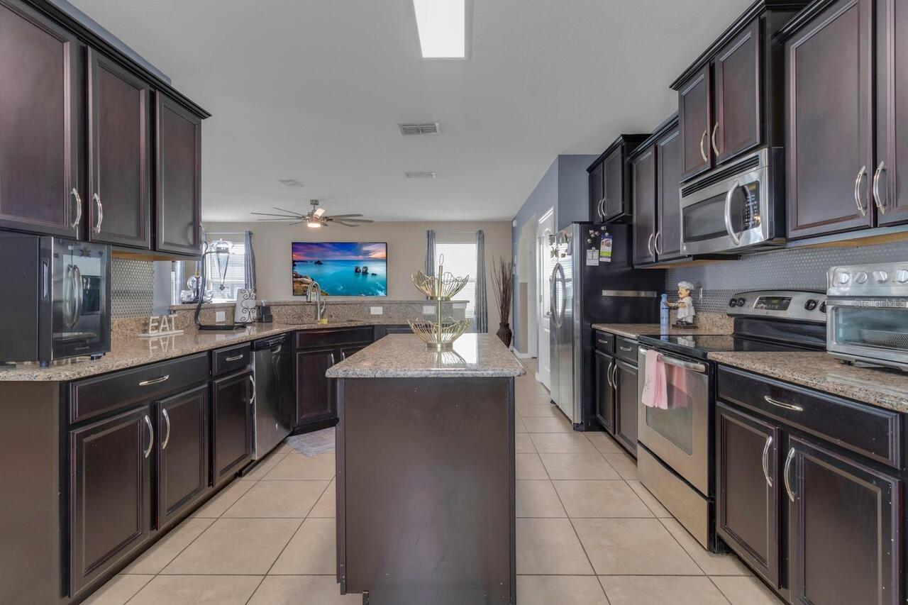 Listing Photo 17