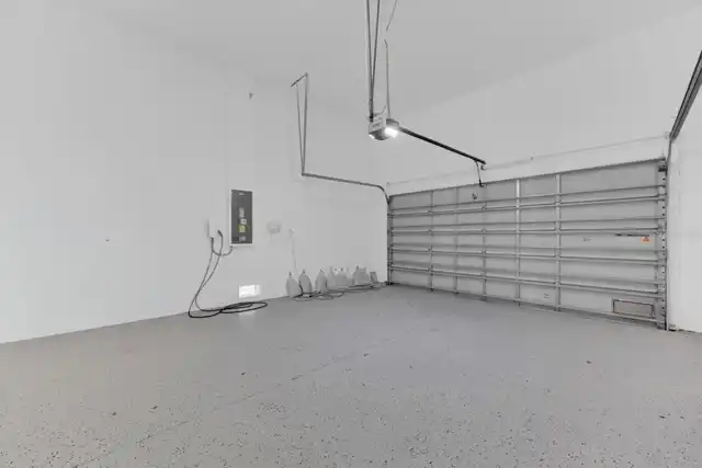 Listing Photo 11