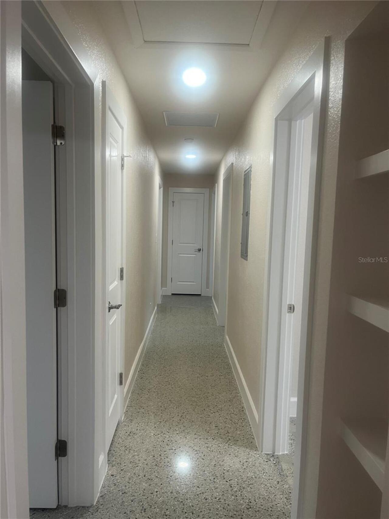Listing Photo 11