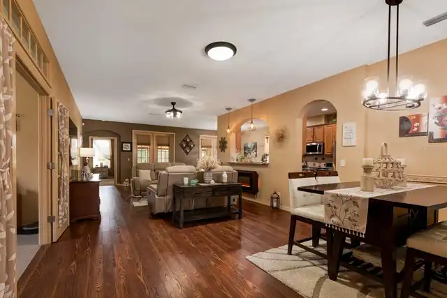 Listing Photo 7
