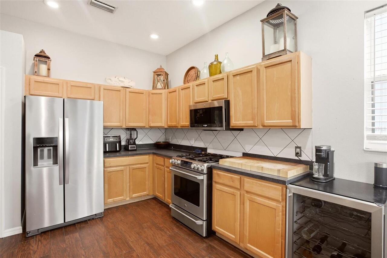 Listing Photo 10