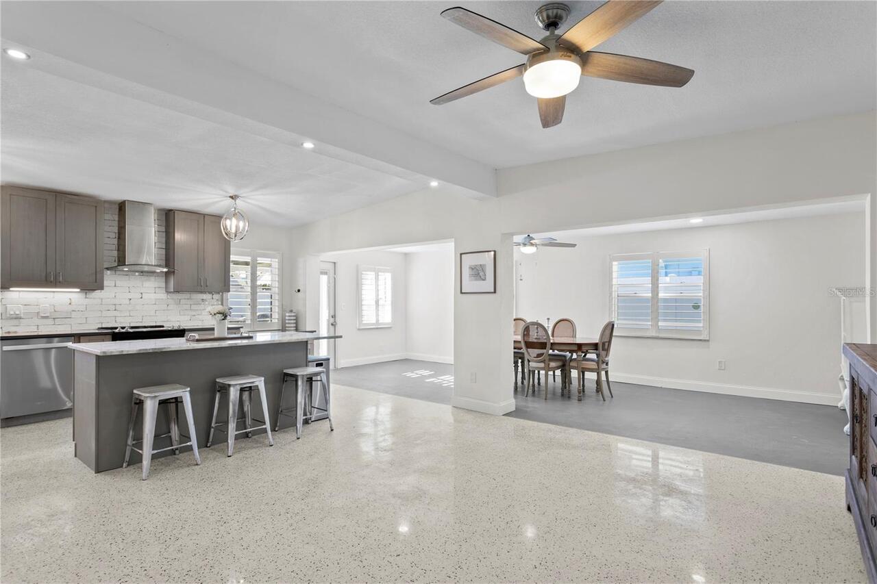 Listing Photo 8