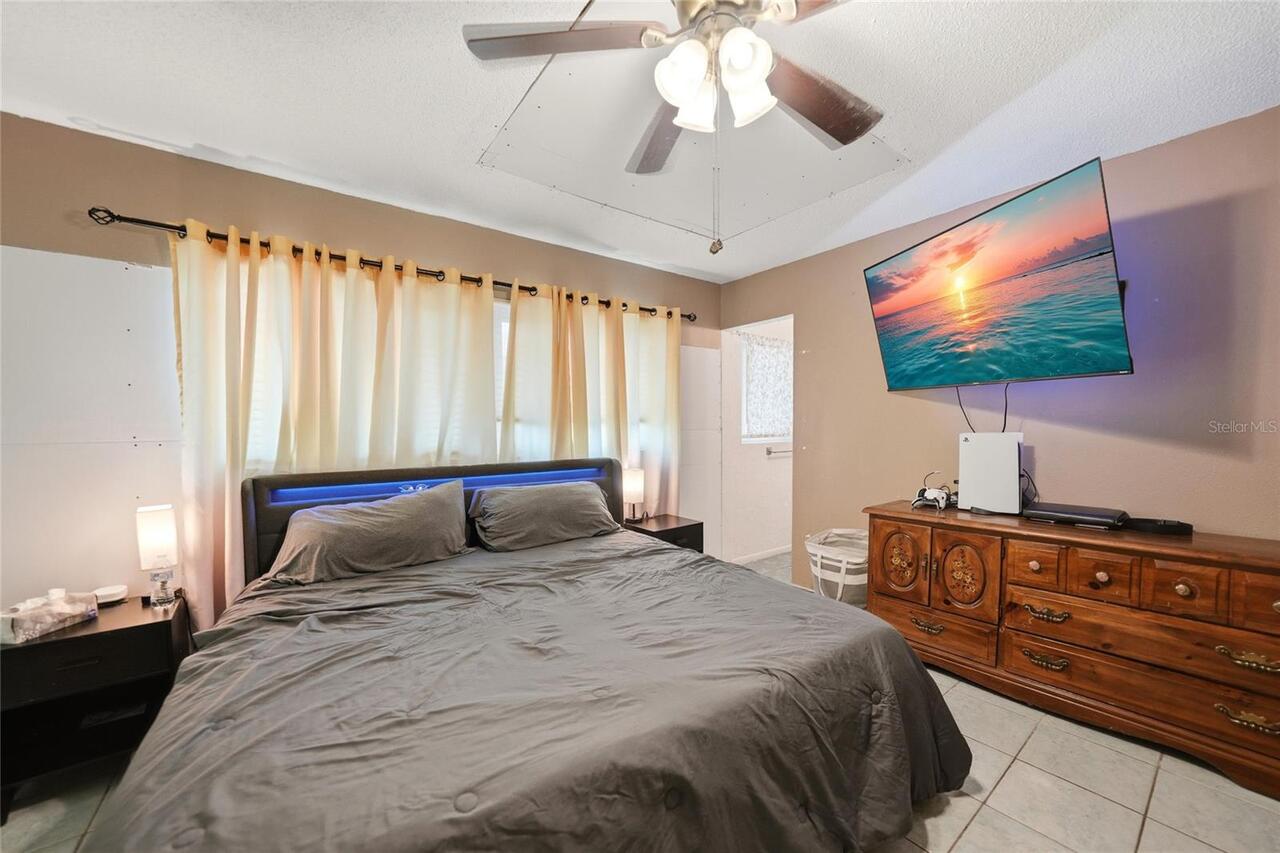 Listing Photo 14