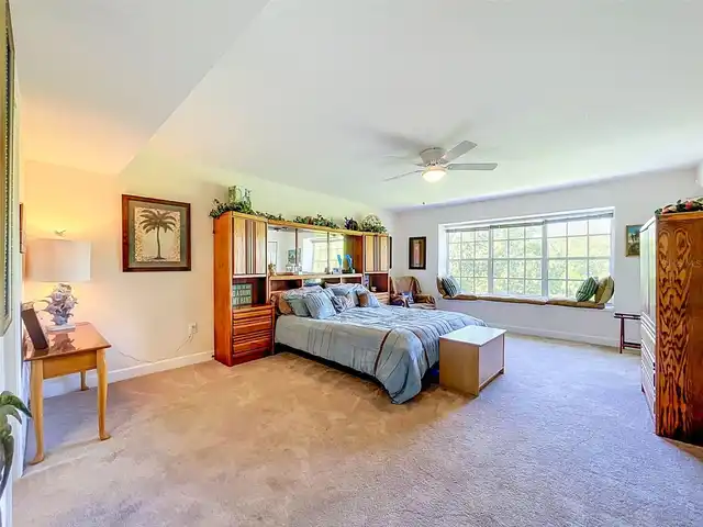 Listing Photo 38