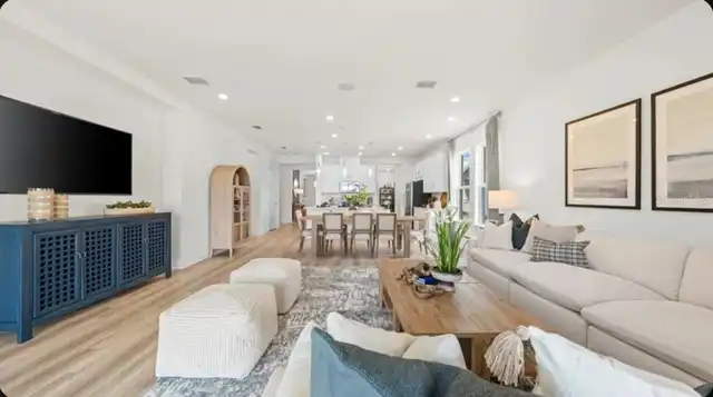 Listing Photo 8