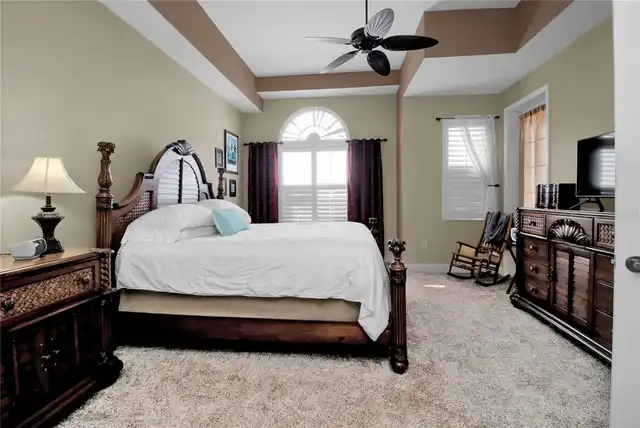 Listing Photo 18