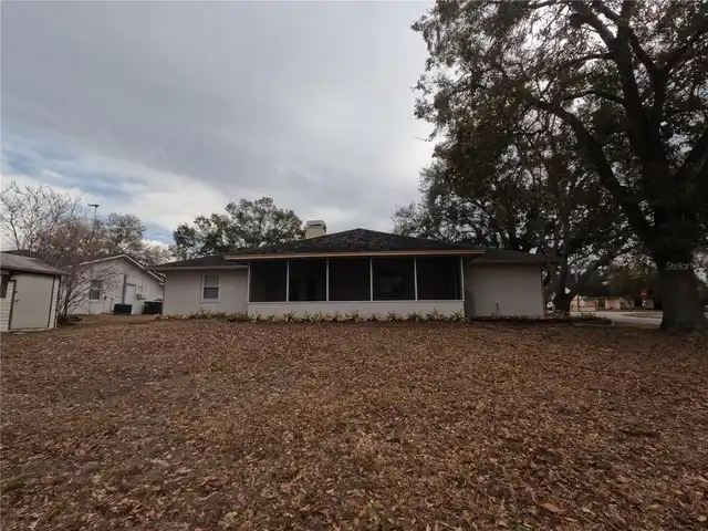 Listing Photo 15