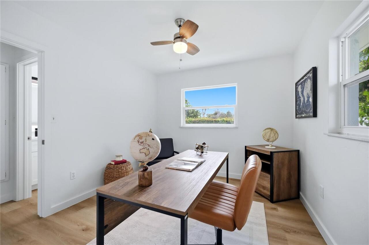 Listing Photo 12