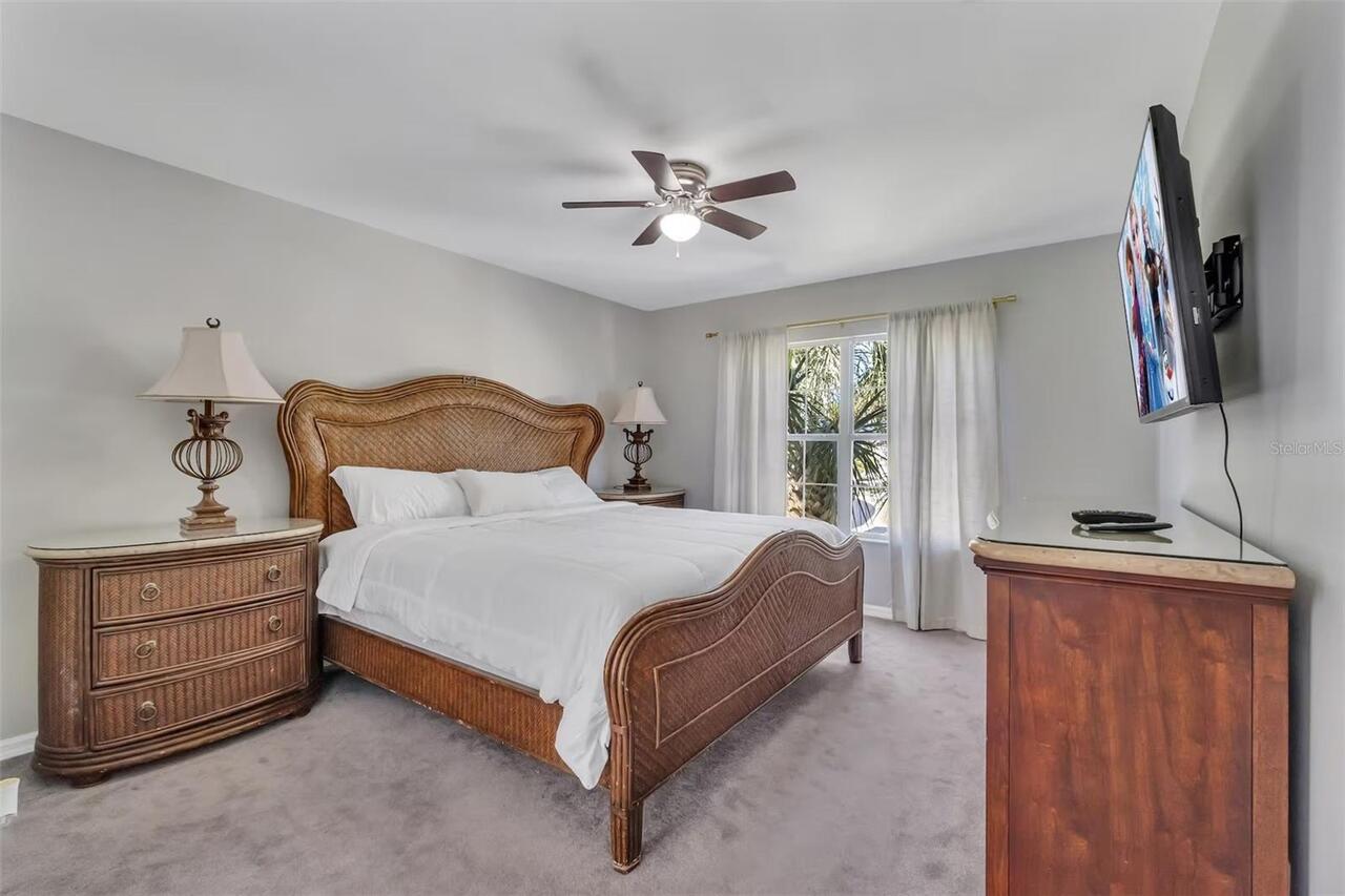 Listing Photo 8