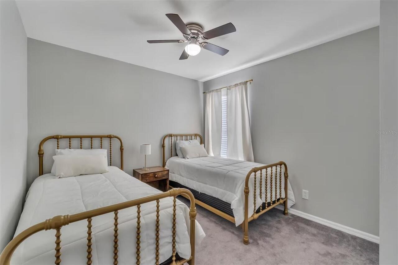 Listing Photo 11