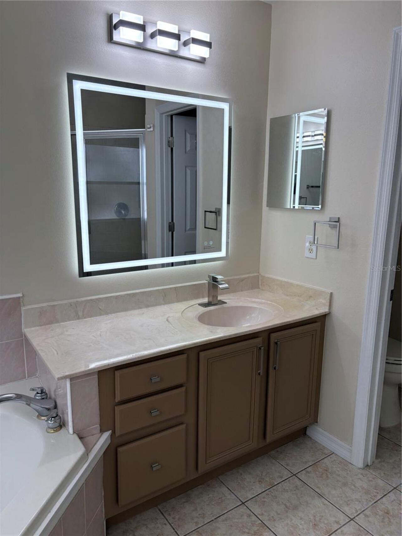 Listing Photo 7