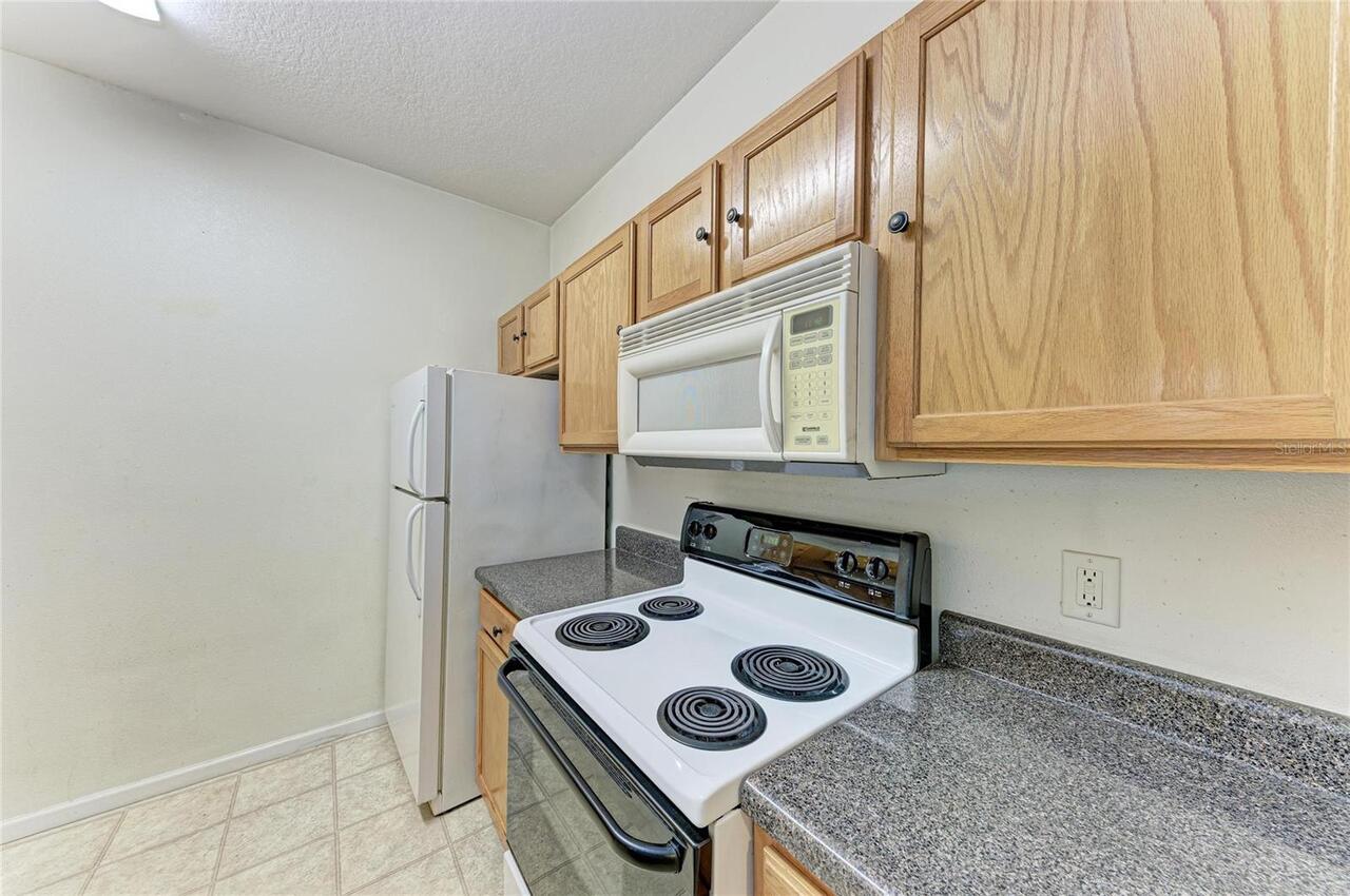 Listing Photo 14
