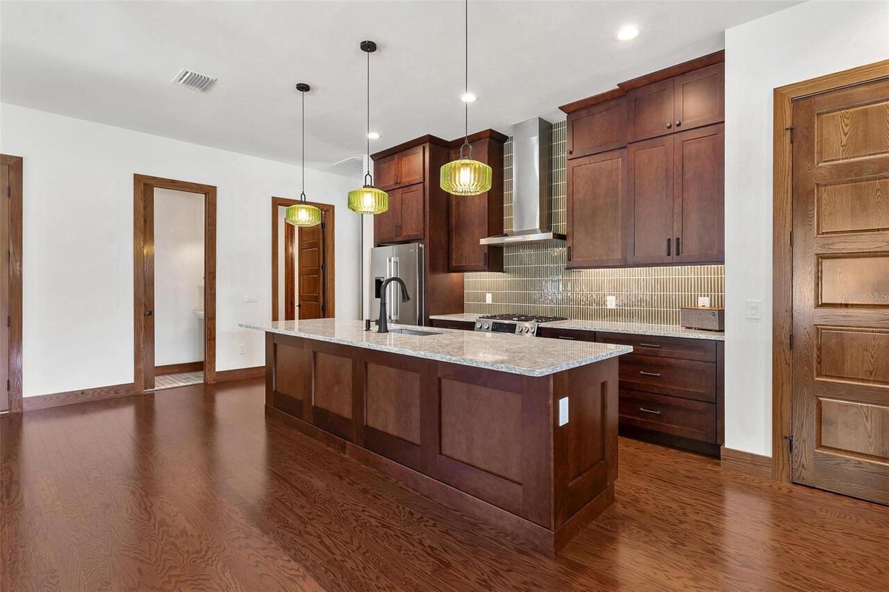 Listing Photo 15