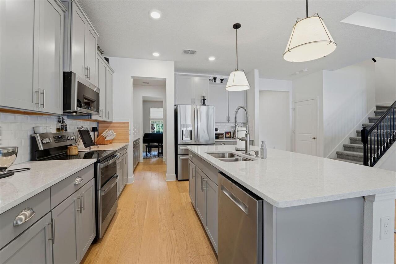 Listing Photo 11