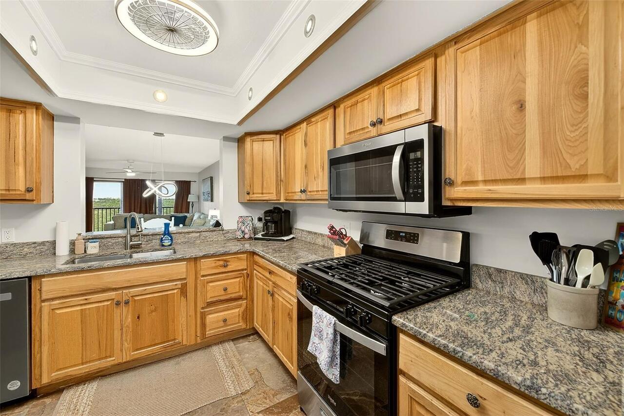 Listing Photo 14