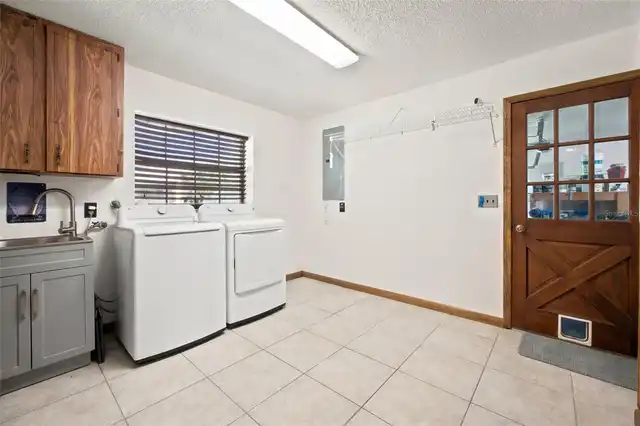 Listing Photo 43