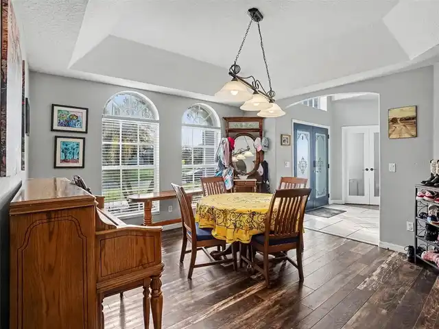 Listing Photo 18