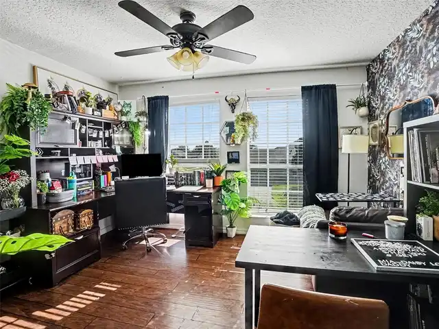 Listing Photo 36