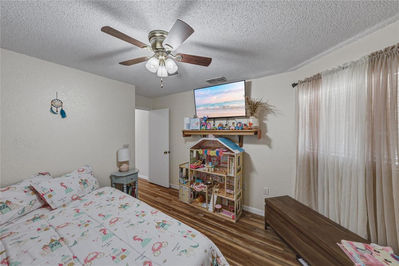 Listing Photo 33