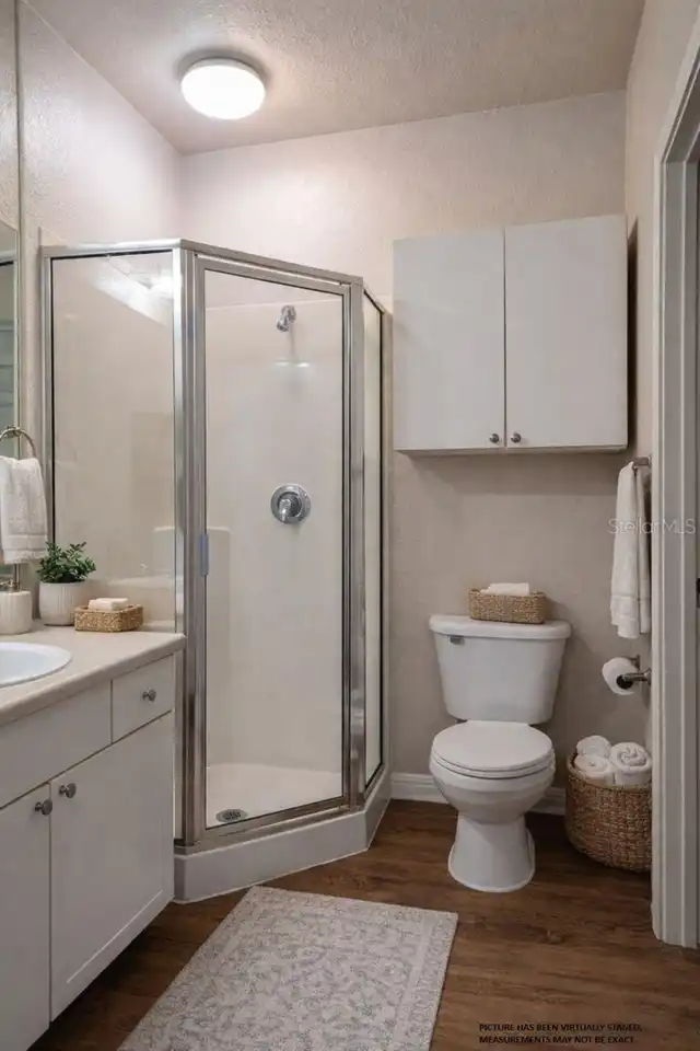 Listing Photo 10