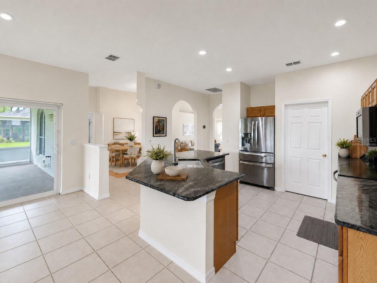 Listing Photo 15